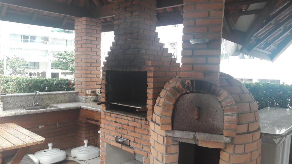 Pe Na Areia - Com Servico De Praia Guaruja Ngoại thất bức ảnh