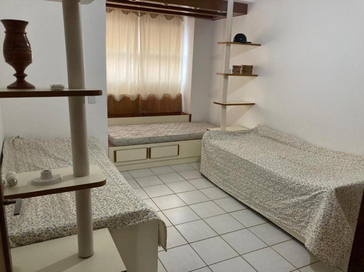 Pe Na Areia - Com Servico De Praia Guaruja Ngoại thất bức ảnh